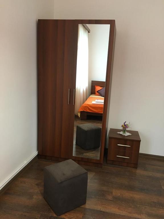 Family & Friends Guest House Dilijan Eksteriør billede