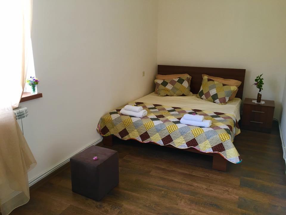 Family & Friends Guest House Dilijan Eksteriør billede